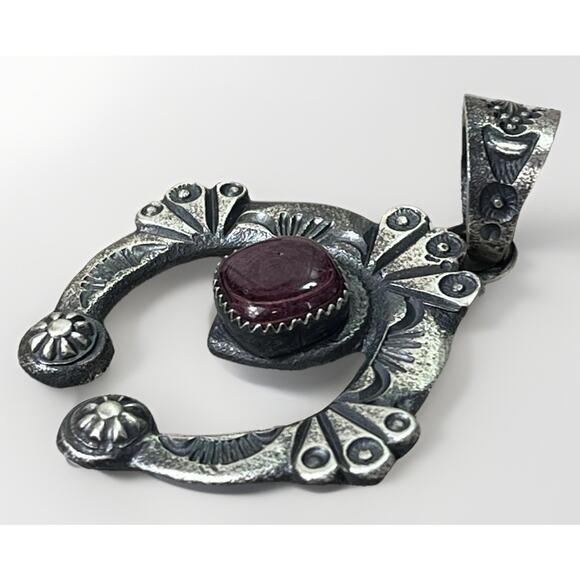 Purple Spiny Oyster Naja Pendant Navajo Sterling Silver by Kevin Billah - Picture 3 of 14